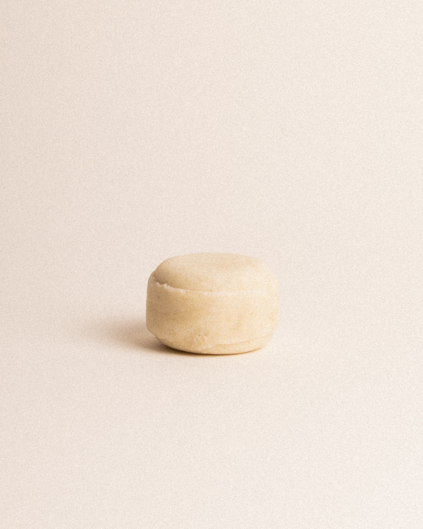 2 in 1 Shampoo Bar For Sensitive Scalp With Shea Butter & Ground Oats